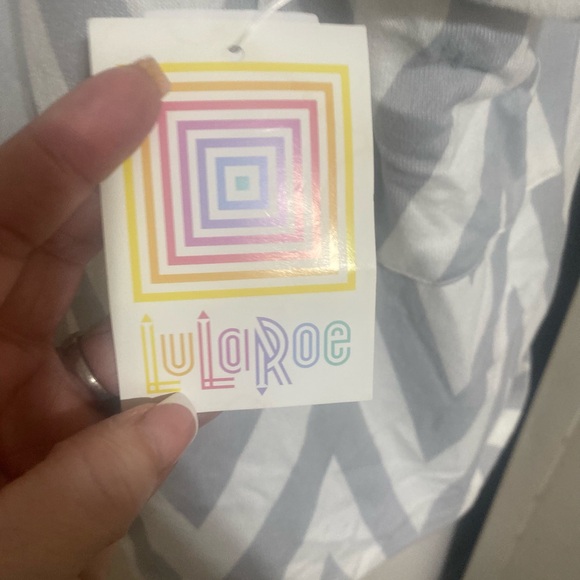 LulaRoe Caroline knit cardigan, new with tags - Picture 3 of 4